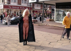 MIlfs nude in public