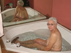 Jeanne in the Bath - N