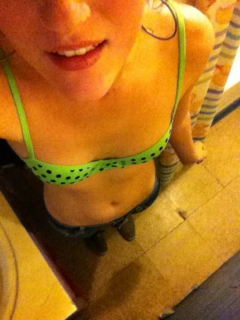 Hairy nerdy teen - geek queen nude selfies - N