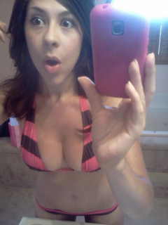 USA woman boobs pussy selfie - N