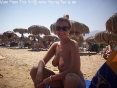 Big Titted Blonde Milf Stolen Holiday Pictures - N