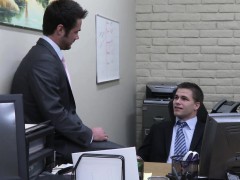 Officehunk assfucks receptionist over desk