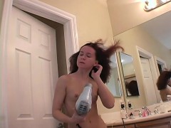 sexy-brunette-annabelle-shaves-her-long-legs-and-takes-a-bath