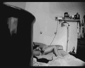 Family Voyeur Caught Mommy Masturb Eloise From 1fuckdatecom at DrTuber 