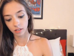 Hot Petite Teen Babe Plays her Pussy