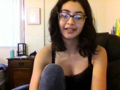 amateur-luna-latin-playing-on-live-webcam