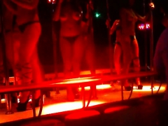 more-topless-gogo-dancers-from-pattaya