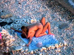 Amateur sex on the beach