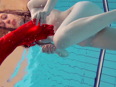 libuse-underwater-slut-naked-body