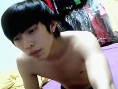 cute Asian twink strip & wank on webcam (4'55'')