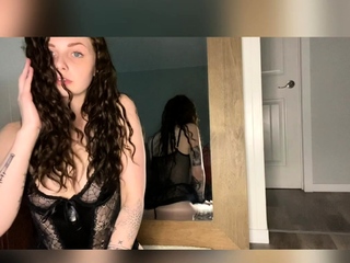 Brunette Solo Webcam Masturbation